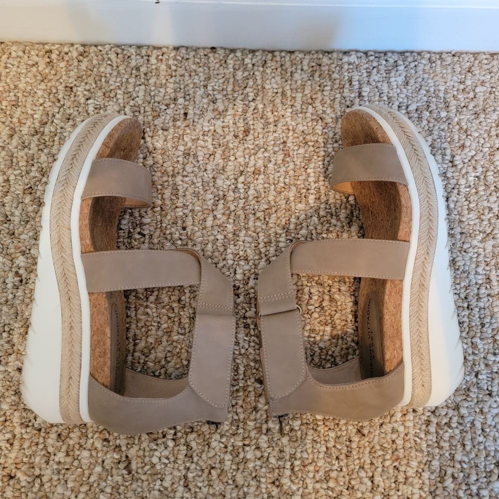 Adrienne Vittadini Tan Wedge Sandals - Picture 6 of 9